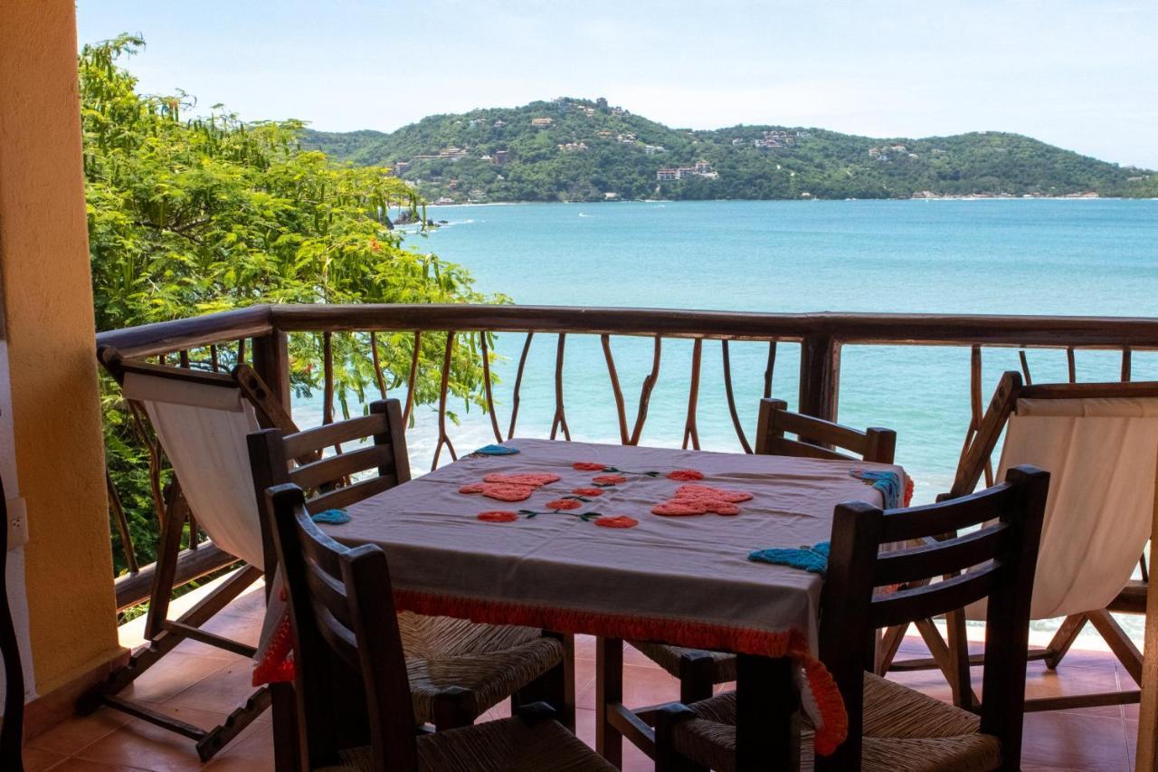Casa Adriana Hotell Zihuatanejo Exteriör bild