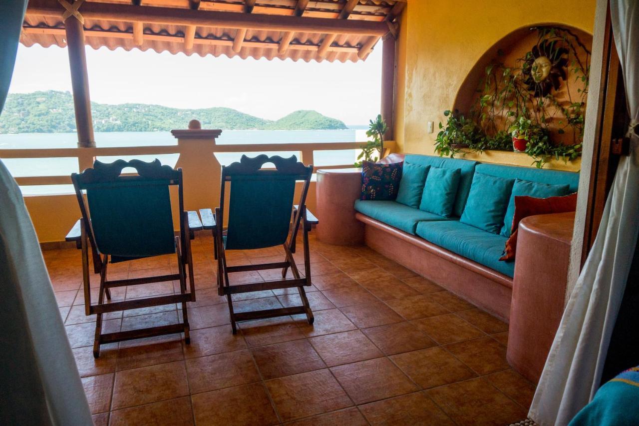 Casa Adriana Hotell Zihuatanejo Exteriör bild